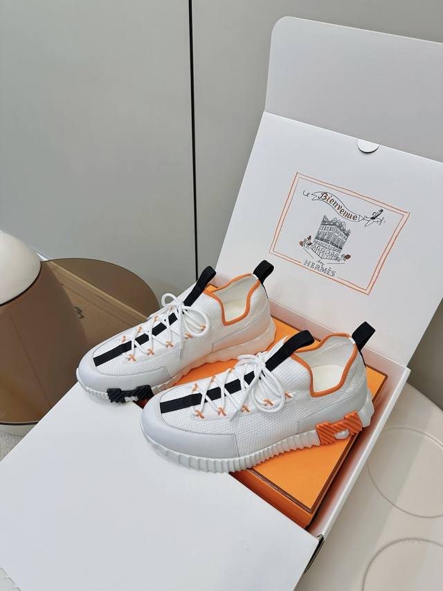 顶级品质 豪华包装礼品盒 男码+20 Hermes｜爱马仕H家经典情侣款 休闲运动鞋 情侣款休闲之履运动老爹鞋结合高科技针织鞋面与麂皮山羊皮，在橡胶鞋底上饰以夸