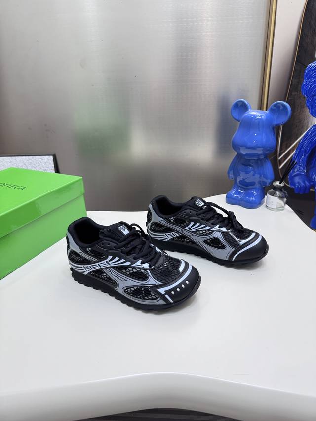 出厂： Bottega Veneta葆蝶家23Ss秋冬秀款Bv Orbit运动鞋 王一博 同款 情侣款休闲鞋老爹鞋！Runner运动鞋！原版购入开发！ 采用原版