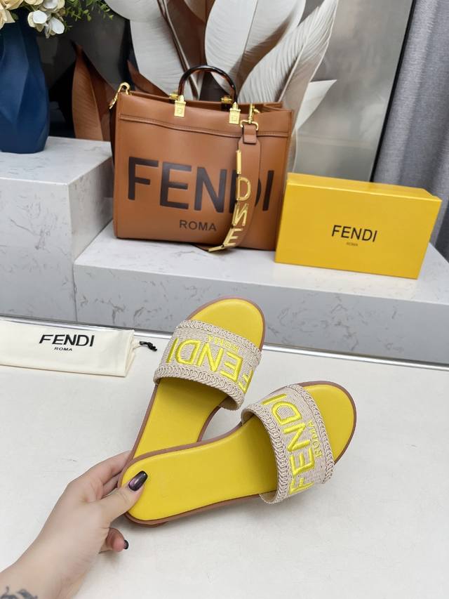 橙子出厂价P 最新夏季爆款Fendi芬迪 拖 面料：内里头层羊皮 尺码：35 42