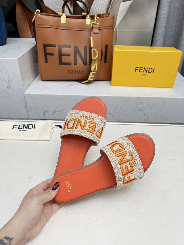橙子出厂价P 最新夏季爆款Fendi芬迪 拖 面料：内里头层羊皮 尺码：35 42