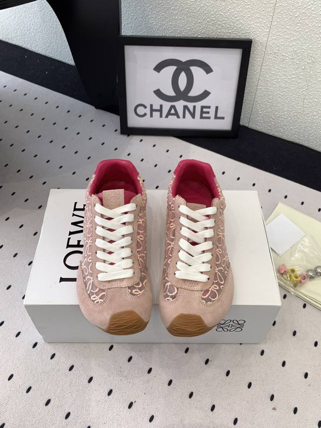 橙子出厂价P ，扣子配件+15 Loewe 罗意威二代Ballet Runner升级2.0给足界一些震撼，网纱透气芭蕾运动鞋阿甘鞋德训鞋情侣运动鞋 不对称鞋头造