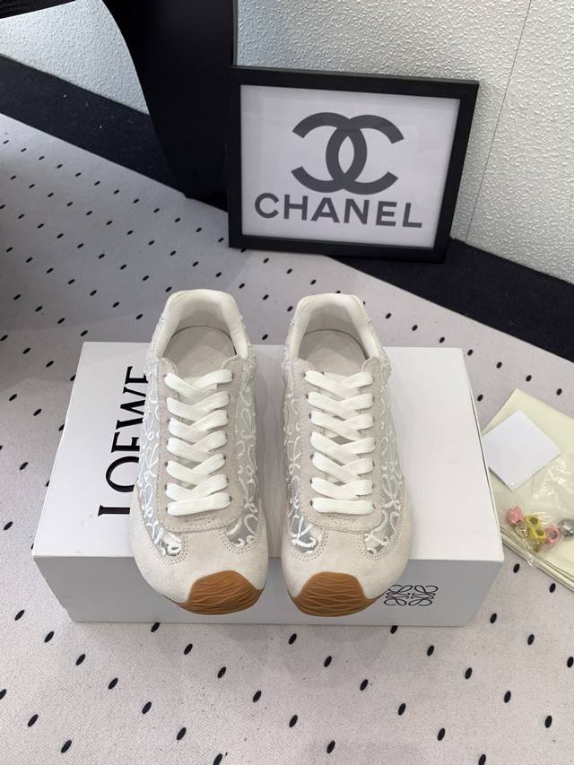 橙子出厂价P ，扣子配件+15 Loewe 罗意威二代Ballet Runner升级2.0给足界一些震撼，网纱透气芭蕾运动鞋阿甘鞋德训鞋情侣运动鞋 不对称鞋头造