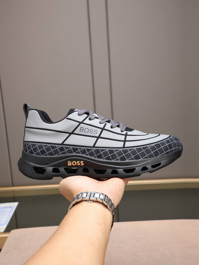 p Boss男士休闲运动鞋，进口滴胶接拼，纯棉透气网里不闷脚 上脚柔软舒适 Tpu大底脚感轻便！ Size：38-44 45 定做