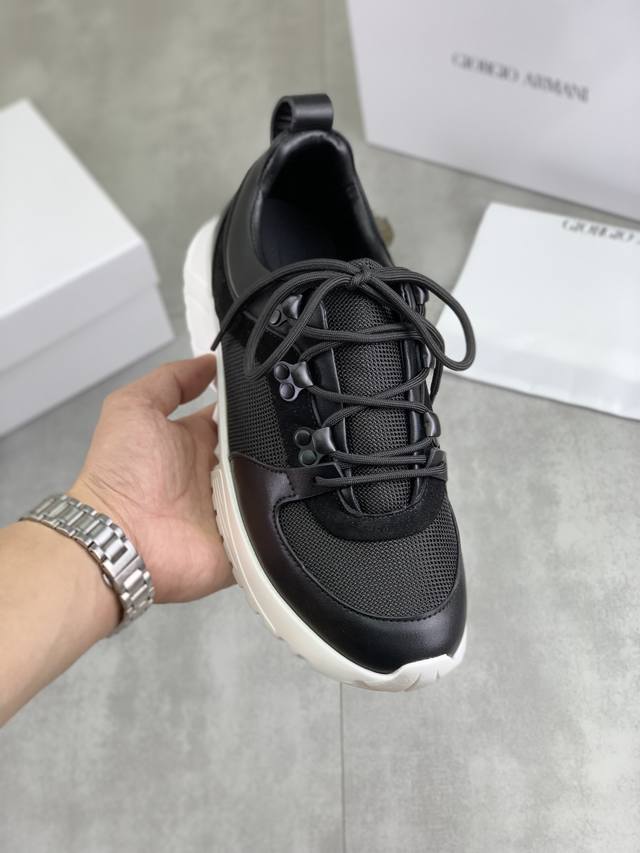 工厂p价p 实价 Giorgio Armani阿玛尼新款休闲运动男鞋到货，Kint-And-Leather Snakers新秀首发 这款提供原创设计，并与创新面