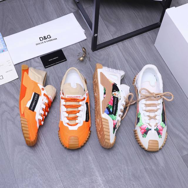 商品商标：Dg 杜嘉班纳 情侣款休闲鞋 正码码数: 35-46 商品材料：精选牛皮拼接网面 弹力莱卡内里 牛皮鞋垫 原版大底