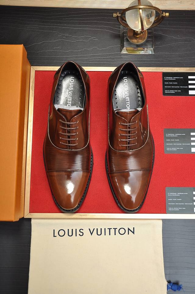 出厂价p Louis Vuitton 羊皮内里 新款牛皮Lv正装鞋专柜一比一制作原单品质、进口牛皮鞋面全羊皮内里原单原版橡胶大底、｛高品质看得见｝码数：38-4