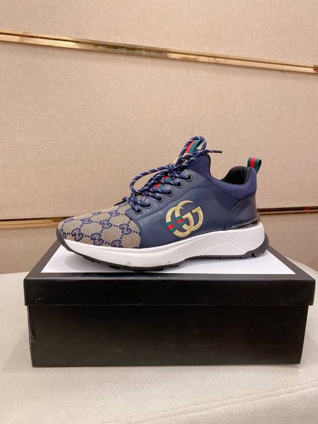 工厂p价 古奇Gucci 官网最新款休闲时尚男鞋，爆款版型简洁大气，潮男专属.独有的官网最新品牌元素元素古奇原版装饰，时尚又大方，面料原版牛皮网布透气内里，官网