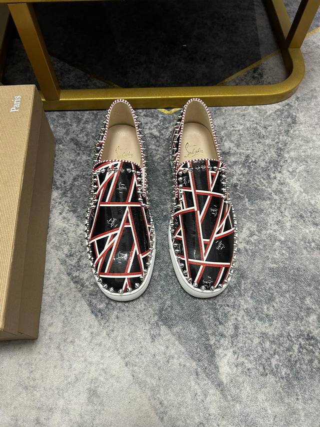 定做款 出厂价p 。Christian Louboutin Cl红底鞋 专柜系列，情侣休闲板鞋 独家热款发布活动乳胶垫脚成品大底车线 女35-40#男38#-4