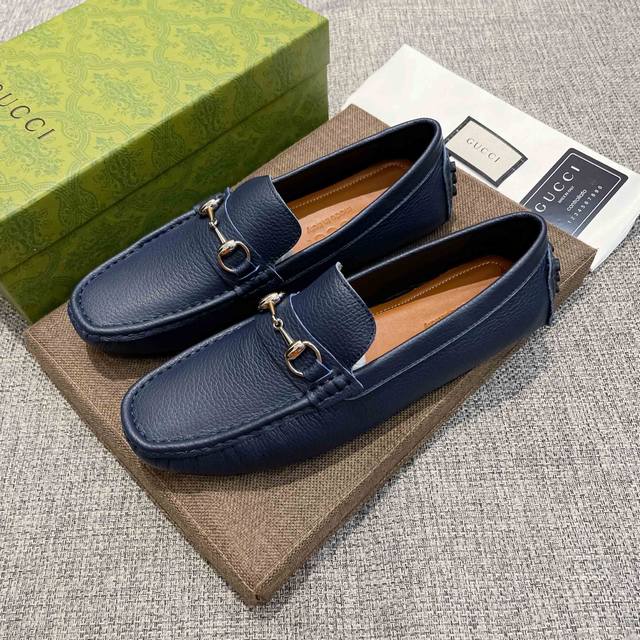 调工厂p价 男装男鞋 运动原单，古驰 Gucci ，1921年创立于佛罗伦萨，是全球奢侈品品牌之一，其独特的创意和革新风靡全球，古驰 永恒而经典，一直以来深受明