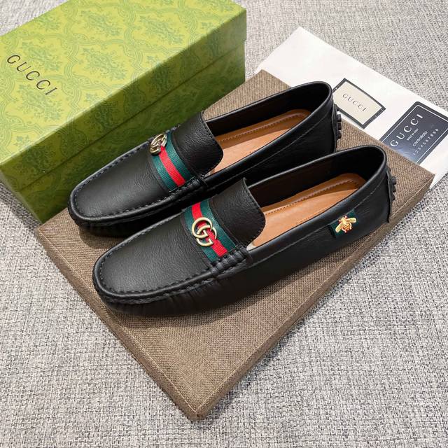 调工厂p价 男装男鞋 运动原单古驰 Gucci ，1921年创立于佛罗伦萨，是全球奢侈品品牌之一，其独特的创意和革新风靡全球，古驰 永恒而经典，一直以来深受明星