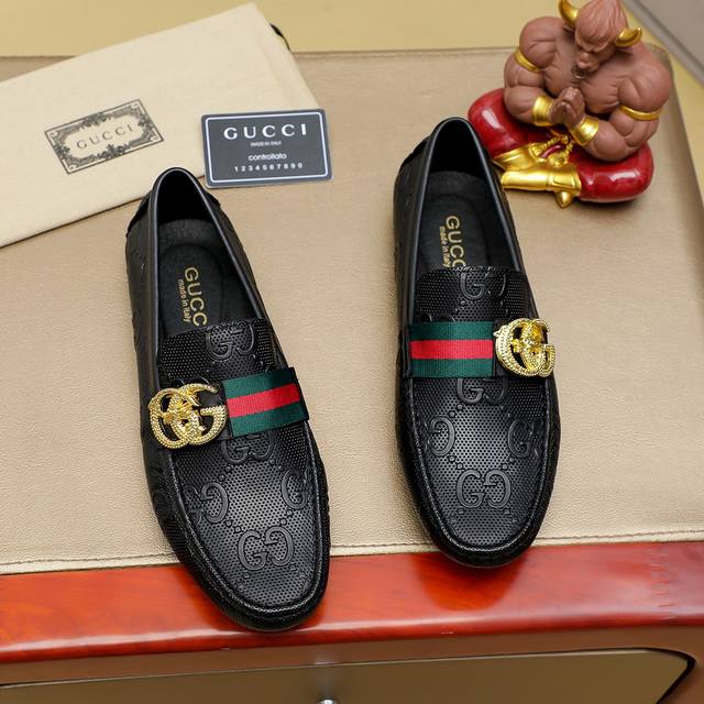 调工厂p价 男装男鞋 运动原单 Gucci 古驰热卖款潮流男士休闲套脚鞋官网原版1:1开模原单品质，做工精细时尚百搭，完美楦型，上脚舒适潮男型男推崇款，头层进口