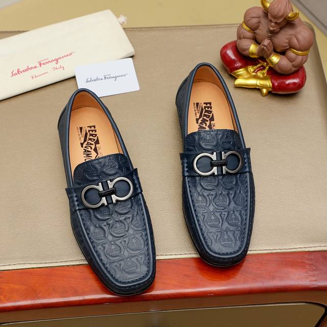 调工厂p价 男装男鞋 运动原单 Ferragamo 菲拉格慕 爆款时尚休闲套脚鞋官网专柜1:1制作，原版开模好质量看得见，进口高端头层小牛皮，奢华猪皮内里纹路很