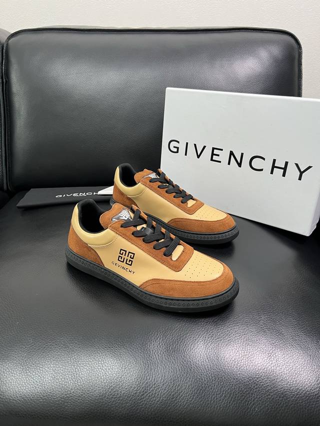 Givenchy 顶级代购 纪梵希 新品专柜同步原厂配置，意大利进口牛皮搭配网布面料，全鞋配件私模打造，潮达人必备，柔软舒适网布内里垫，鞋底：原厂特供原版超级舒