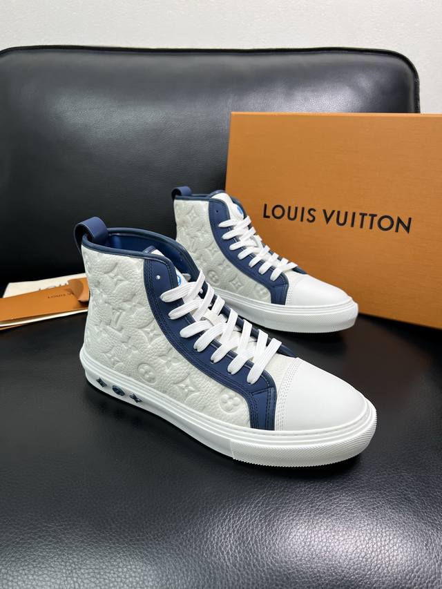 Lv 高品质 顶级工艺品 路易威登，专柜同步，鞋面意大利进口，高品质拼接缤纷色彩复杂工艺品，进口水染牛内里垫柔软舒适，鞋底：原厂特供原版底，Tpu独家活动成型底