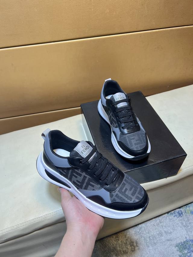 p 芬迪Fendi 原单品质.～ 独特现代风运动鞋。休闲鞋潮男必备款 意大利进口原版品牌，进口原版皮，羊里 拒绝脱色磨脚 鞋底：原厂特供原版底，法国懒人风格设计