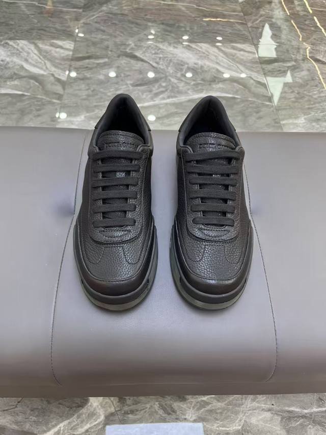 调工厂p价 男装男鞋 运动原单 D ＆G 高品级，顶尖工艺 男士休闲款 正码39一44 5 一10 D ＆G时尚休闲百搭款，独特设计风格！全原版单层小牛皮镂空设