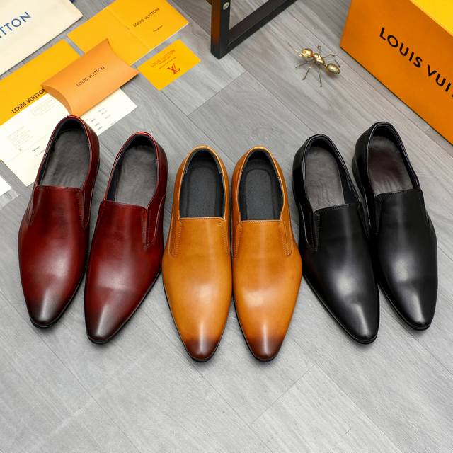 调工厂p价 男装男鞋 运动原单商品商标：Lv 路易威登 商务套脚皮鞋 正码码数: 37-46 商品材料：精选优质擦色牛皮鞋面 猪皮内里 橡胶大底