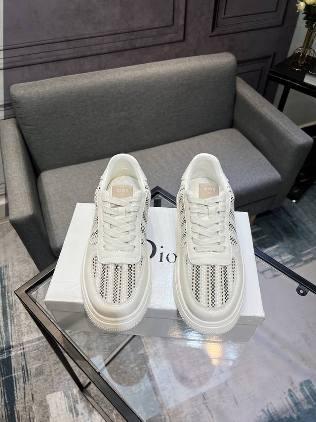 调工厂p价 男装男鞋 运动原单 Dior 春秋新款原版复刻！原版复刻出品，可做工一流，鞋面牛皮真皮垫脚，适合各种出行！码数38-44码