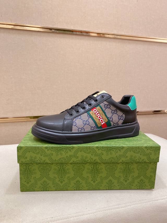 调工厂p价 男装男鞋 运动原单 高品质新款 Gucci 古奇 专柜同步上市， 新款男鞋、面料精选进口牛皮，内里:羊皮内里。高端气垫开模防滑橡胶大底，精美线条、简