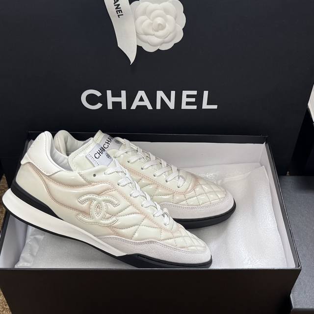 Size： 35 40。 41定做不退换 顶级货 2025棒球鞋来啦~~~ 初夏第一爆款来袭 宝贝们金手指动起来！ -明星同款 杨幂 Angelbaby 宋轶同