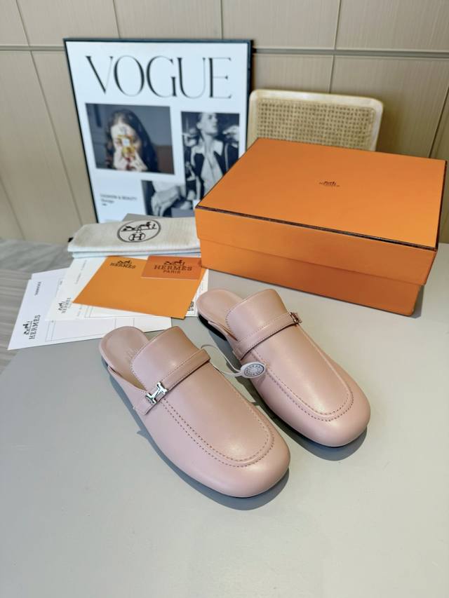 Hermes 爱马仕 24春季H家最新上市包头穆勒拖鞋凉鞋，潮爆了 上脚非常大气显瘦 精致好穿 鞋面：牛皮／原版布 内里：内里 大底：真皮大底 码数：35～40