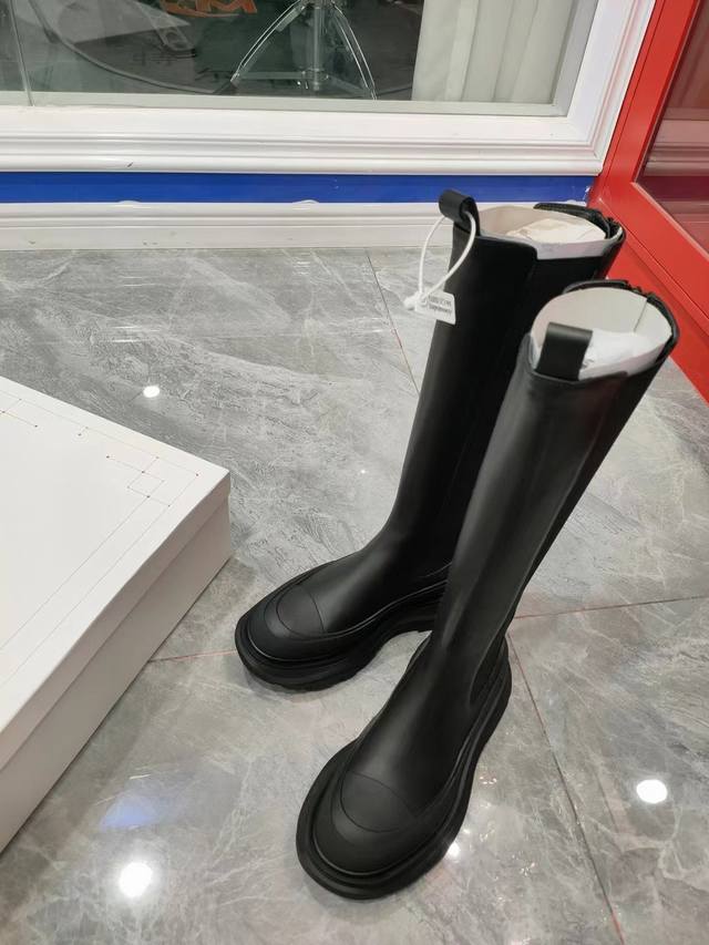 转图即工厂p直销 爆款Alexander Mcqueen 亚历山大麦昆，购买原版大底开模Tpu大底，品质可入专柜，专柜卖断货，众多明星古力娜扎.吴磊.网红博主代