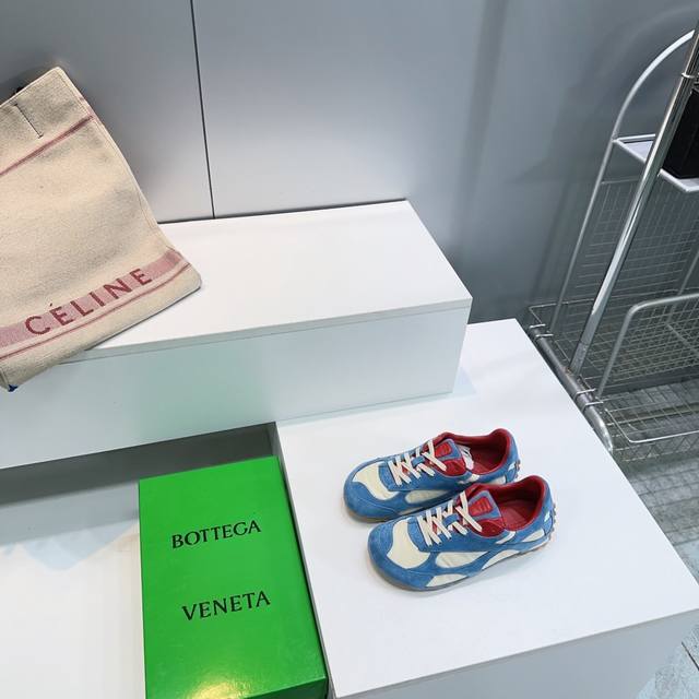 高品质出厂女 ！ 顶级品质情侣款Bottega Veneta葆蝶家25Ss秋冬新品休闲老爹鞋！ 时髦精的新宠 Bv休闲鞋来袭 简约外观藏着极致匠心 白色鞋面温柔
