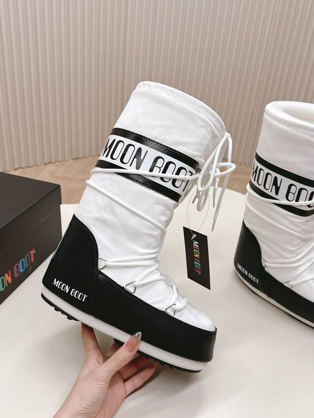 布款高 Moon Boot 24Ss 秋冬最新款雪地靴系列 丑萌雪地短靴 忘了Ugg吧，时髦人都在穿Moon Boot雪地靴 如果你难以接受Ugg的复兴 那现在