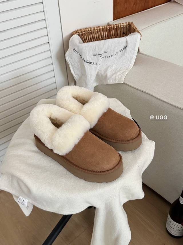 Ugg 厚底～大喜庆 经典百搭时尚 百穿不腻 皮毛一体后跟可踩 颜色：栗色、沙色 、灰色 Size：35 40