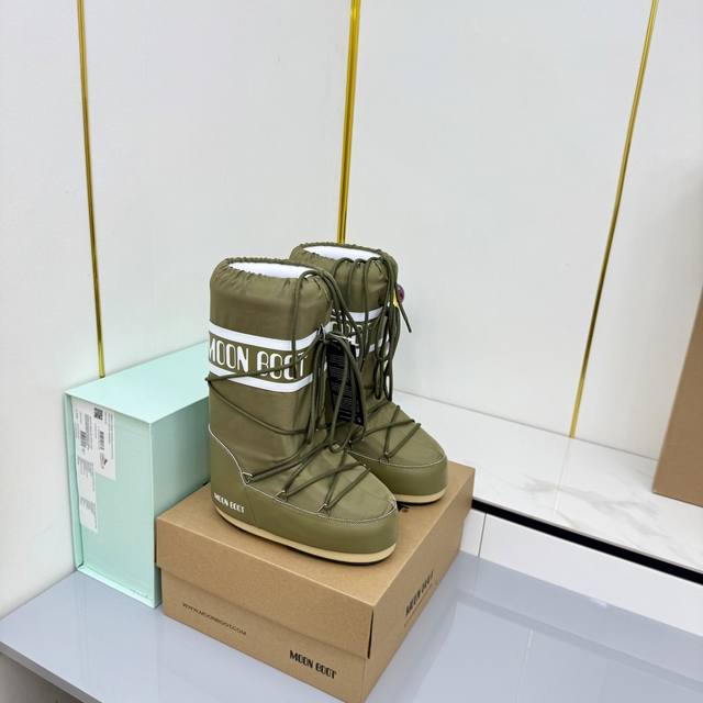 Moon Boot 25Ss 秋冬最新款雪地靴系列 丑萌雪地短靴 忘了Ugg吧，时髦人都在穿Moon Boot雪地靴 如果你难以接受Ugg的复兴 那现在有一款更