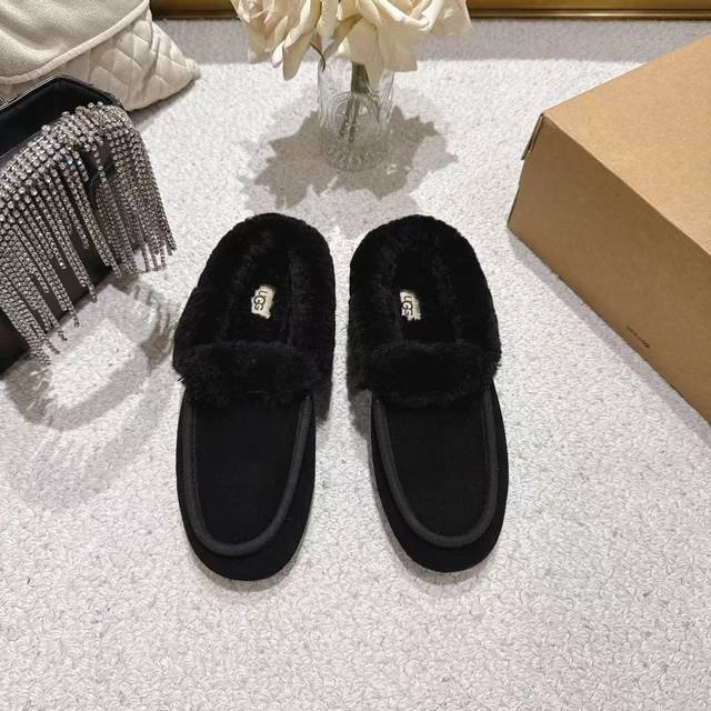 出厂 顶级版本 Ugg 2025秋冬新款 便鞋新生系列 安思丽穆勒鞋 时尚舒适浅口平底一脚蹬休闲乐福鞋 经典翻毛牛皮搭配10毫米羊毛里衬 鞋内底 翻毛领 茸软舒