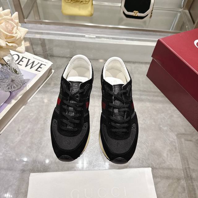 男款： 阿甘鞋，,，轻奢；运动；商务！只有你意想不到的风景 Nice,超级无敌轻，柔软透气性好！舒适度天花板级别！鞋中龍凤！！！黑色,全套包装40-45码