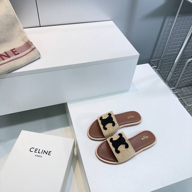 出厂价pp Celine赛琳 25春夏季凯旋门新款简易草编休闲平底拖鞋 这一季的赛琳又让我重新爱了它一次 这季节美鞋太多！这款凉拖真是无敌好搭配！简约的设计搭配
