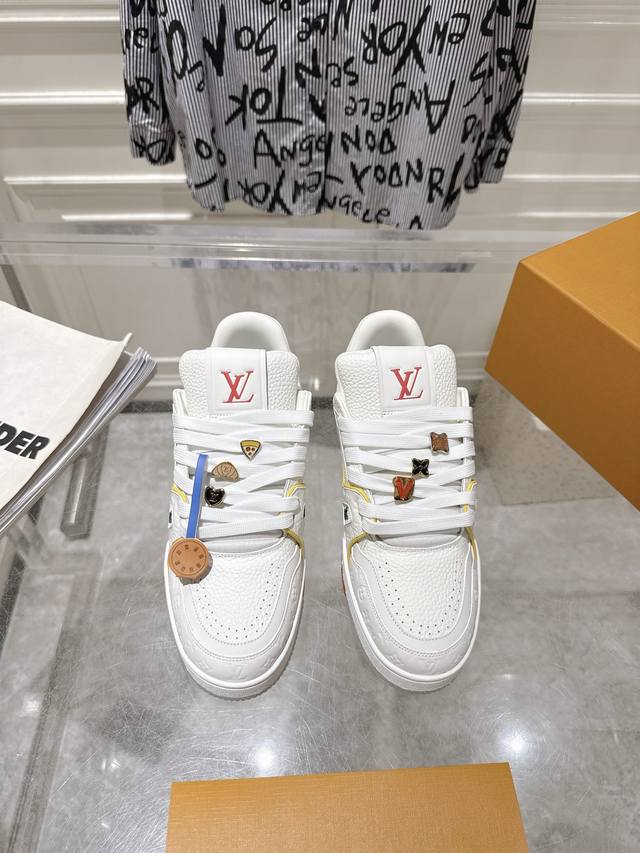 出厂 配图片饰扣 邮轮限定款 Lv Tarine路易威登X Tyler 联名款 驴牌 L家 压花 情侣款 休闲 运动鞋 滑板鞋 原版购入开发 路易威登 X Ty