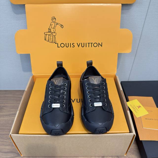 lv Bubble 气泡 云朵鞋新款休闲运动鞋 各路明星同款真的太好看了科技感与奢华感并存 鞋型流畅不笨重，小个子女生轻松！ 这是通过特殊渠道获得的顶级精品，与