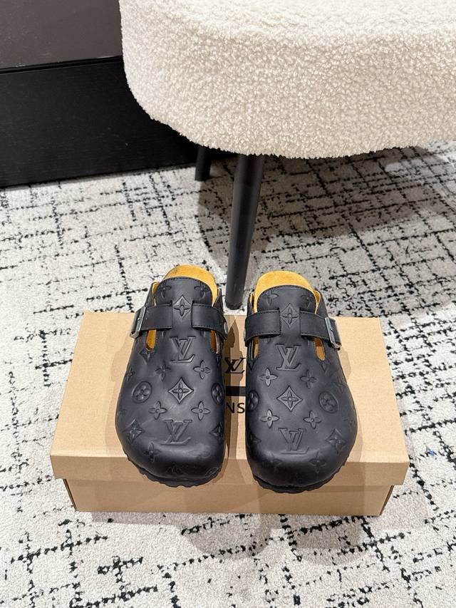 女款 男款 Birkenstock X 联名Lv 路易威登25 最新 情侣款 勃肯鞋 休闲 包头 拖鞋 Birkenstock系列 这两个品牌刚出联名我就心动了