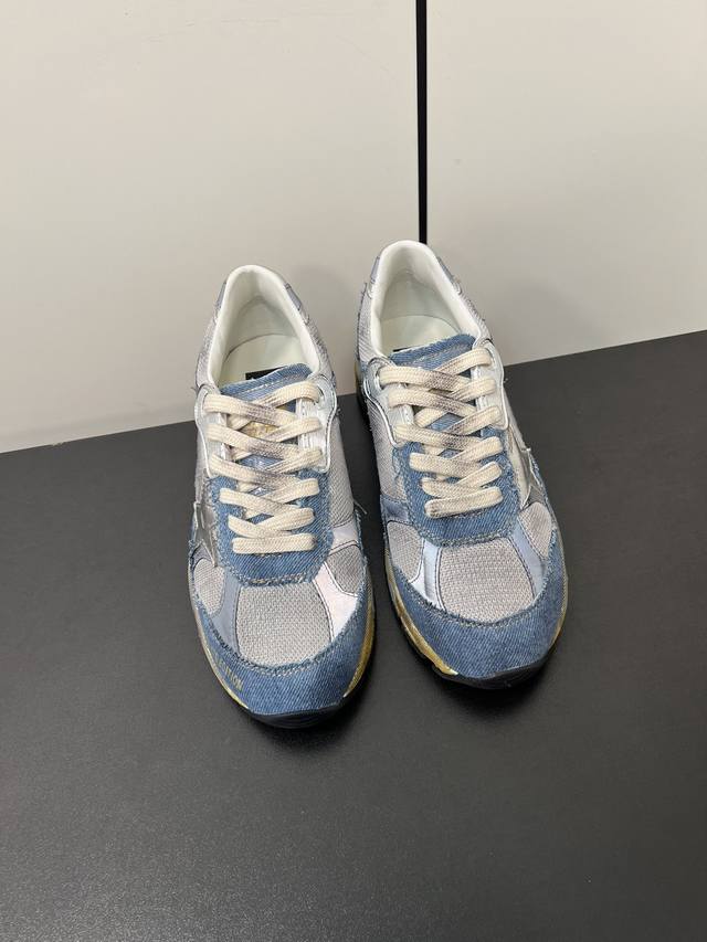 男款70Golden Goose｜Dadstar低帮运动鞋 Ggdb Dad Star新款运动鞋休闲情侣鞋，不同层次的打磨极致做旧，复古酷感十足、配色 充满未来