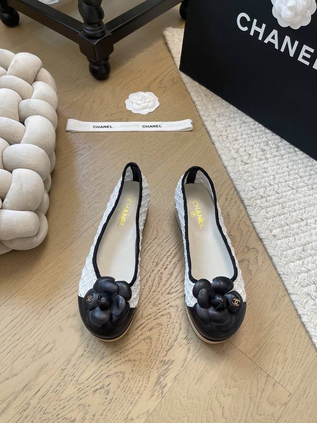 Chanel 25C新款厚底木纹单鞋！ 顶级版本！抢先发售 鞋面羊皮 垫脚羊皮 防滑大底 码数：35-40 40不退换