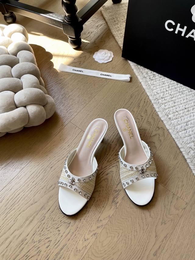 Chanel 25K新款高跟钻拖鞋！ 顶级版本！抢先发售 鞋面编织钻面 垫脚羊皮 真皮大底 码数：35-40 40定做不退换