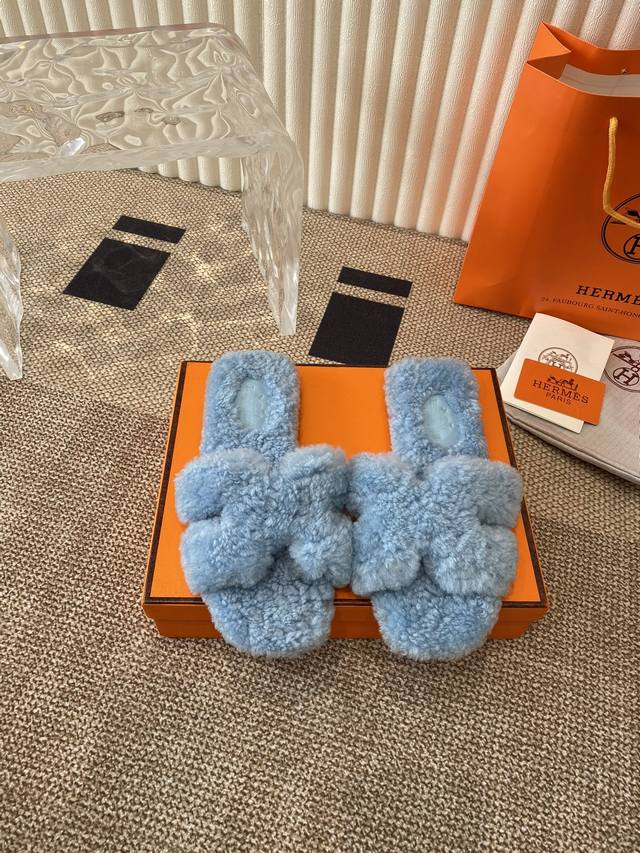 Hermes 爱马仕平底毛拖 爱马仕爆款火热上线，做工升级版，高品质！ 时尚潮流小羊毛H拖秋冬款平底毛拖 码数：35-41