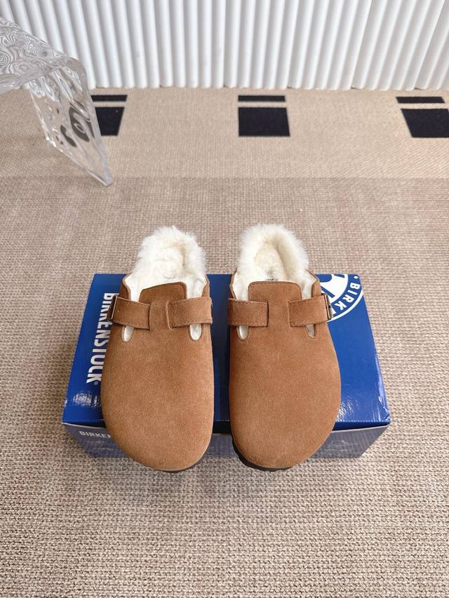 Birkenstock勃肯包头毛毛鞋鞋 Birkenstock博肯鞋真的是我的爱，建议大家入手，真的非常非常百搭，走路舒服，时髦，各种配衣服。总之，勃肯托鞋一定