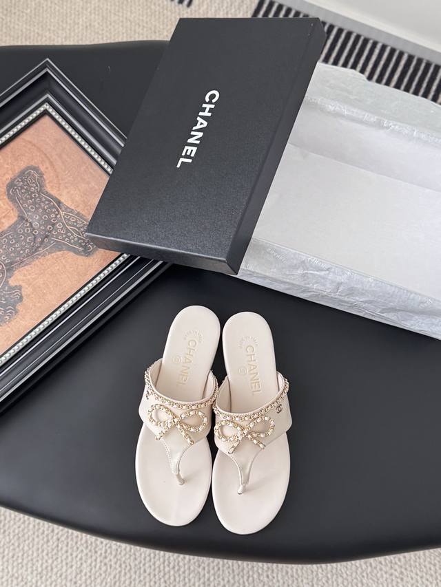 Chanel 25C春夏新款全系列链条拖鞋 全系列首发 专柜有的我都有！ 高版本高品质 鞋面牛皮 原版面料 内里羊皮 原版大底 Size:35-39 其他码数定