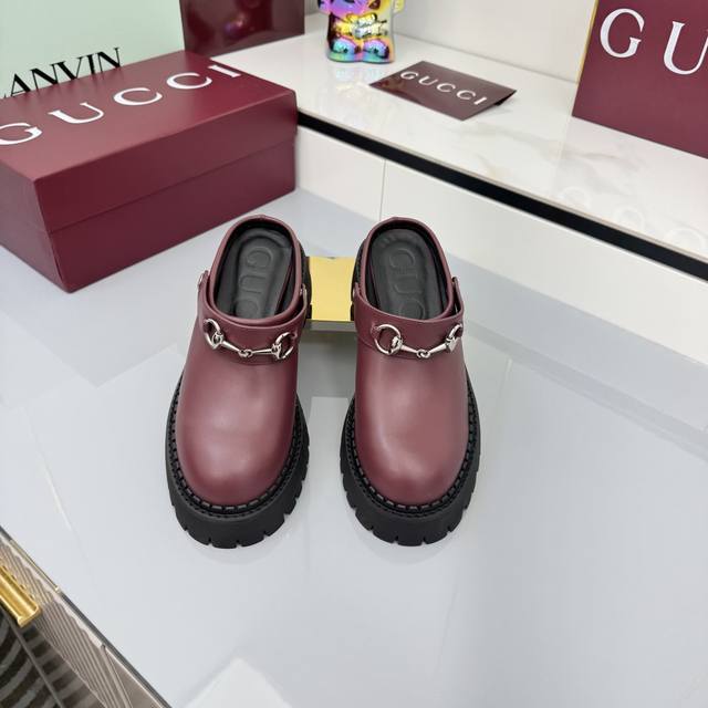 出厂价pp 2025早秋新款 Gucci高端精品单鞋V古驰 漆皮G G水晶 网钻奢华水晶乐福鞋顶级代购品质！原版1:1复刻，毎个细节皆经过精心打磨细腻制作.可与