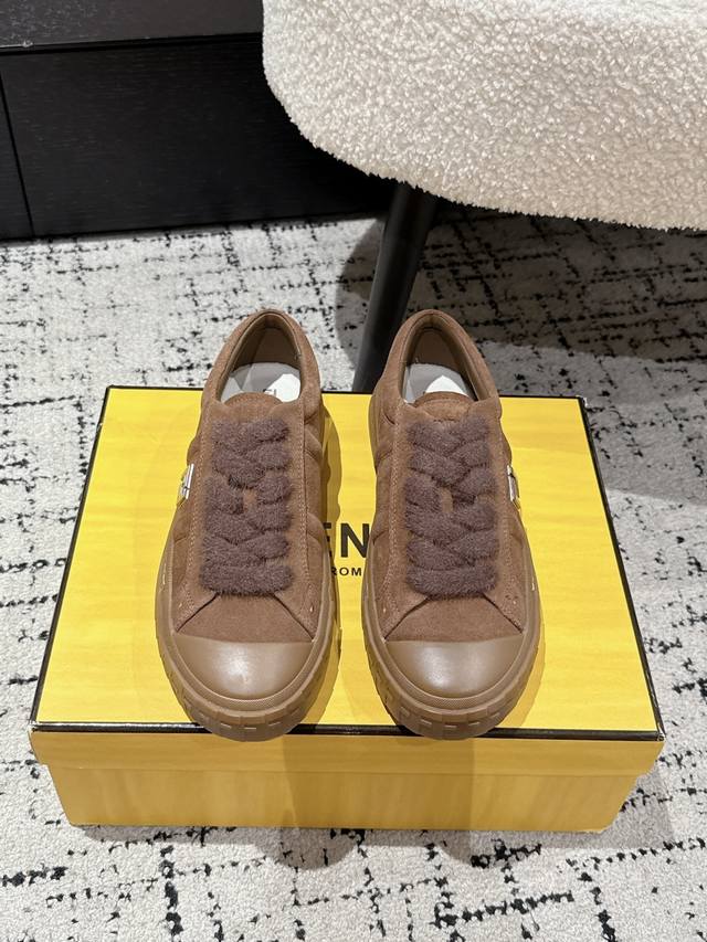 情侣款 顶级版本 Fendi芬迪 25 Domino系列 情侣款 休闲 运动鞋 滑板鞋 Fendi Domino情侣款 运动鞋 -全新必备款型！开启多米诺效应！
