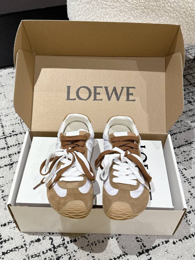 顶级版本 Loewe 罗意威 25 最新走秀款 Ballet Runner 2.0 芭蕾 休闲 运动鞋 德训鞋 阿甘鞋 原版购入开发 做货 面料对版 反复甄选材
