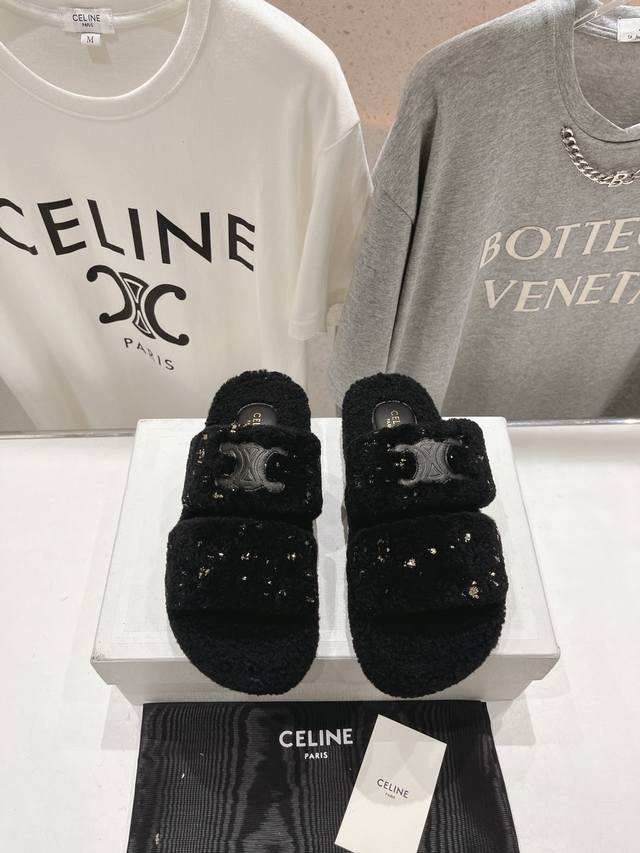 市场高版本 Celine 塞琳 2025Ss新款居家保暖羊毛拖鞋 这一季的赛琳又让我重新爱了它一次！这季节美鞋太多这款毛拖真的是让我无法自拔真太可爱了～ 毛茸茸