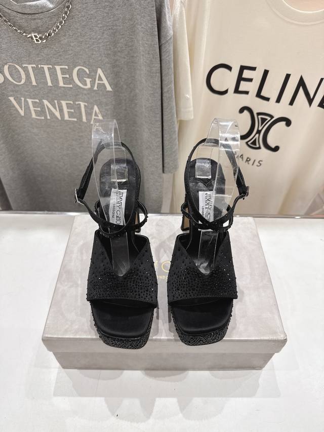 高版本出厂 Jimmy Choo*｜Jc 吉米周2025Ss新款简约厚底高跟鞋凉鞋 原版套楦，完美的线条，简约大气上脚显气质粗跟舒适百搭，还能拉长双腿显高显瘦显