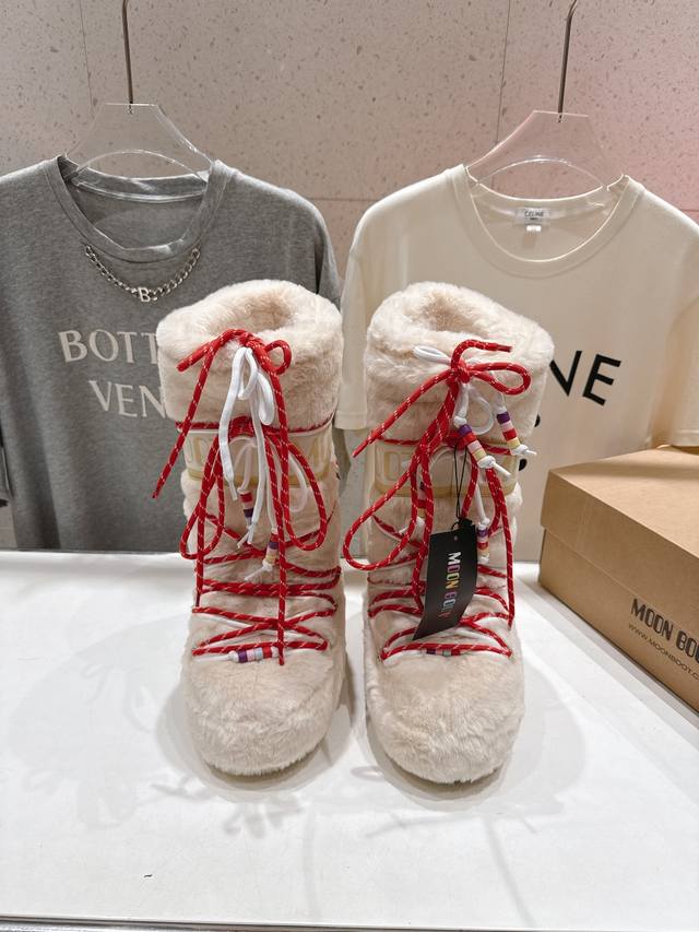 高版本出厂 Moon Boot 2025Ss秋冬季爆款保暖厚底雪地靴 丑萌月亮雪地靴 忘了Ugg吧，时髦人都在穿Moon Boot雪地靴 如果你难以接受Ugg的