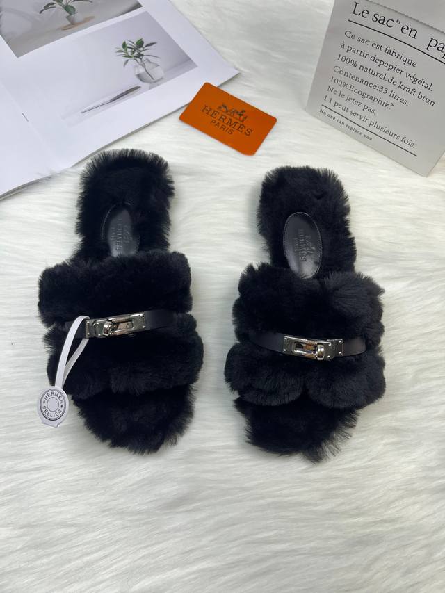 Hermes Fw25 New Arrival～ 爱玛仕秋冬新品H毛拖 皮毛一体拼接羊皮，搭配经典镀钯Kelly扣 设计简约流畅～打造时尚柔美造型！超级美～ 皮