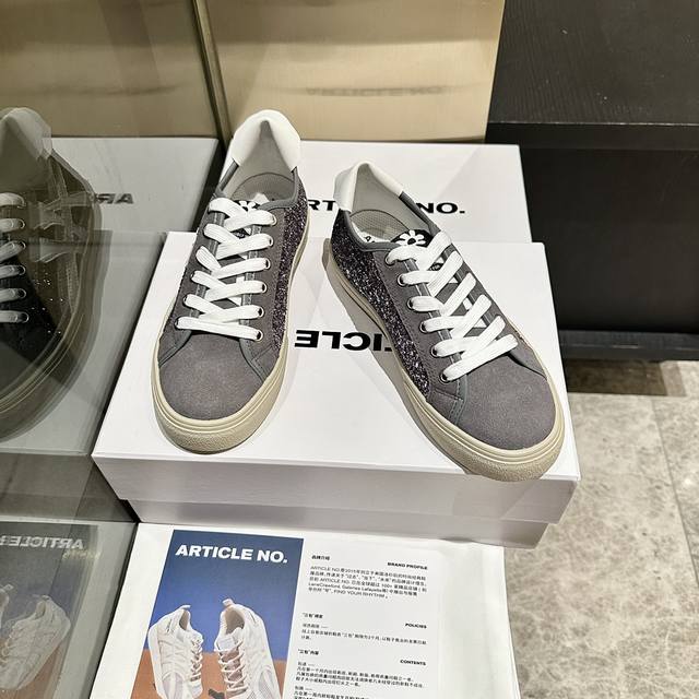 工厂p价p格 ，小众牌 Article No.复古慢跑鞋，超多明星都在穿..... 上脚舒适脚感更轻盈， 内置软弹鞋垫轻松增高3.5厘米， 云朵般舒适感前所未有